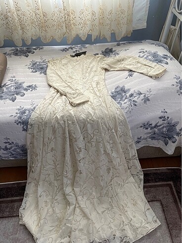 Nikah nişan elbisesi