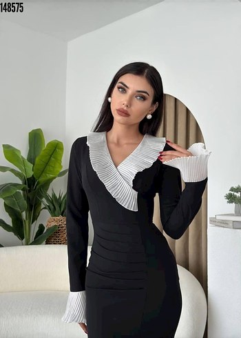 Piliseli Detaylı Siyah Elbise - Görsel 3