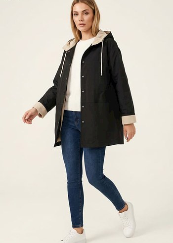 Siyah Kapşonlu Kadın Trençkot - Görsel 3