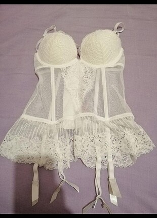 Jartiyer beyaz bralet üst 