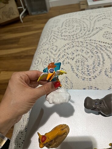 Beden Aslan kral Disney seti