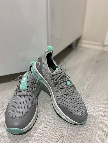 New Balance Spor ayakkabı