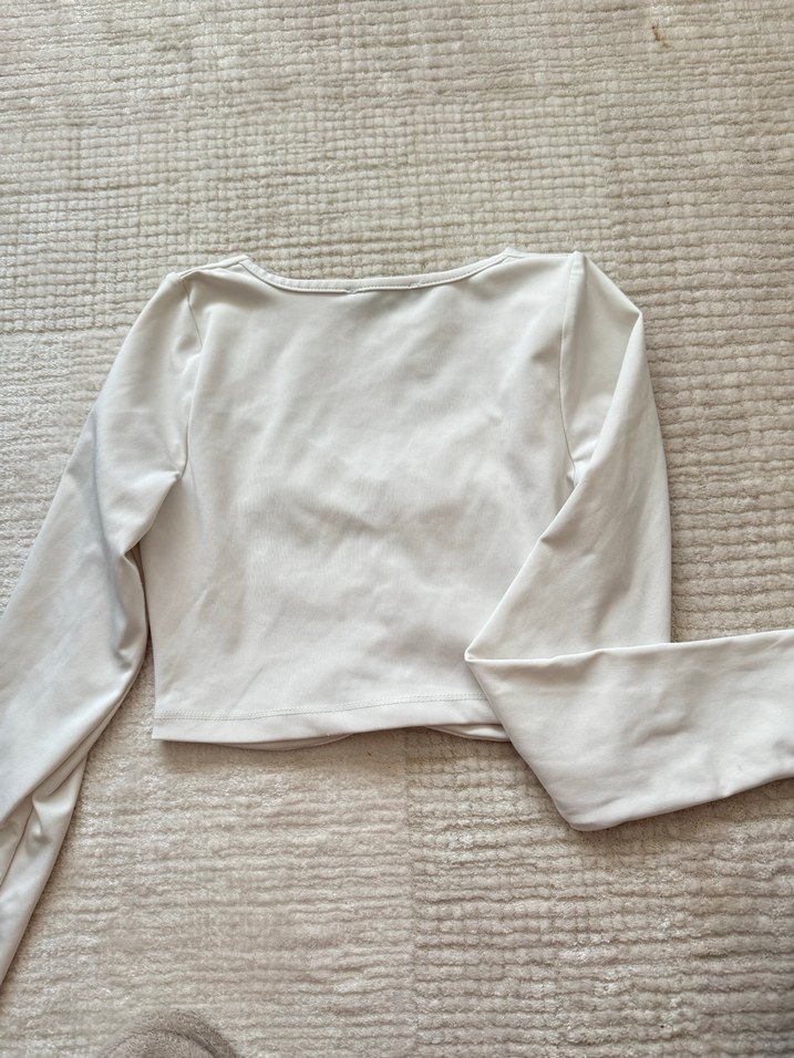 V Yakalı Beyaz Kadın Bluz - Görsel 2