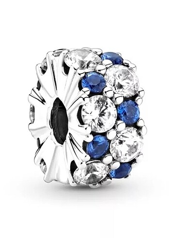 Pandora tarzı charm