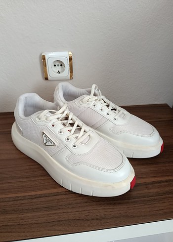 Prada Beyaz Deri Sneaker