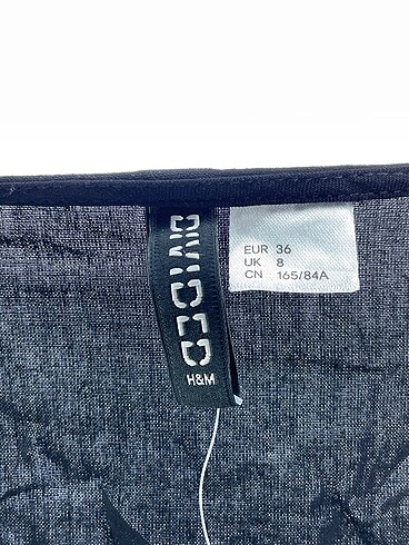 36 Beden siyah Renk H&M Kısa Elbise %70 İndirimli.