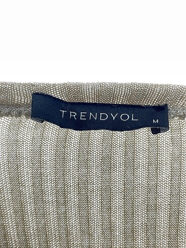 m Beden çeşitli Renk Trendyol & Milla Bluz %70 İndirimli.