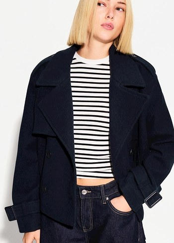 Bershka Kısa yumuşak trençkot, sıfır ürün