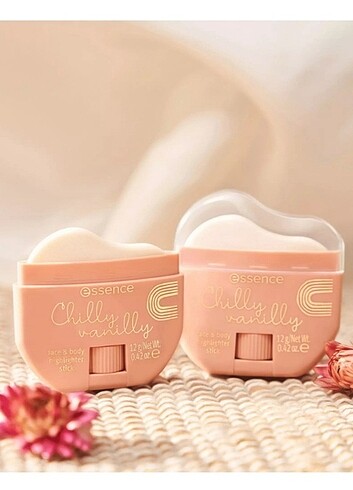 Essence Chilly Vanilly Yüz ve Vücut Highlighter Stick, sıfır ürü