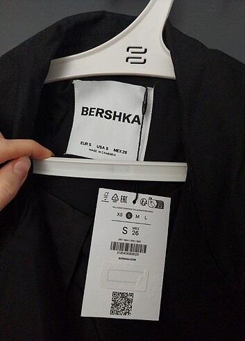 s Beden bershka siyah pamuklu trençkot, sıfır ürün, etiketli