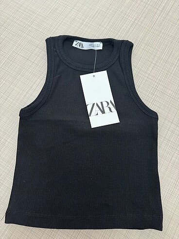zara siyah crop atlet