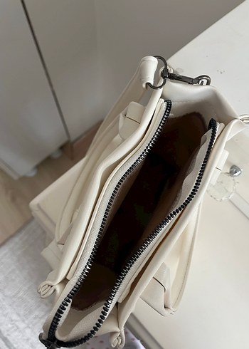 Beyaz Deri Kadın Çanta - Görsel 3