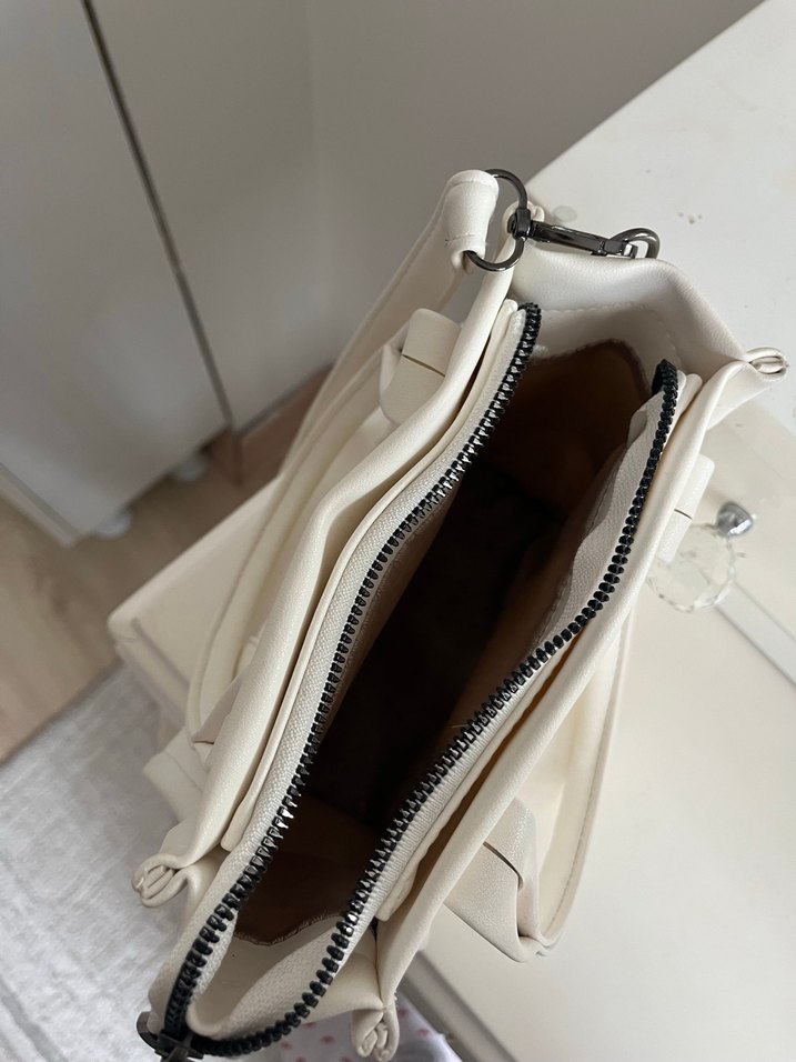 Beyaz Deri Kadın Çanta - Görsel 3
