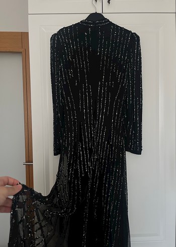 Uzun Kollu Siyah İşlemeli Taşlı Uzun Abiye Elbise - Görsel 2