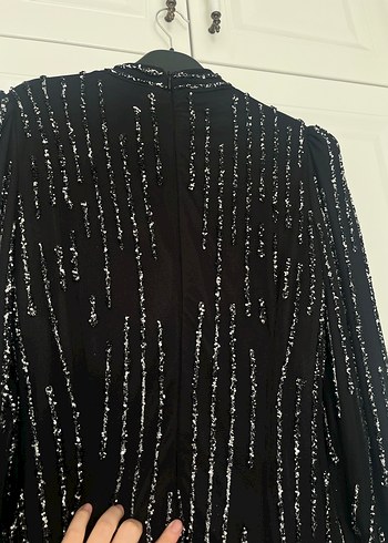Uzun Kollu Siyah İşlemeli Taşlı Uzun Abiye Elbise - Görsel 6