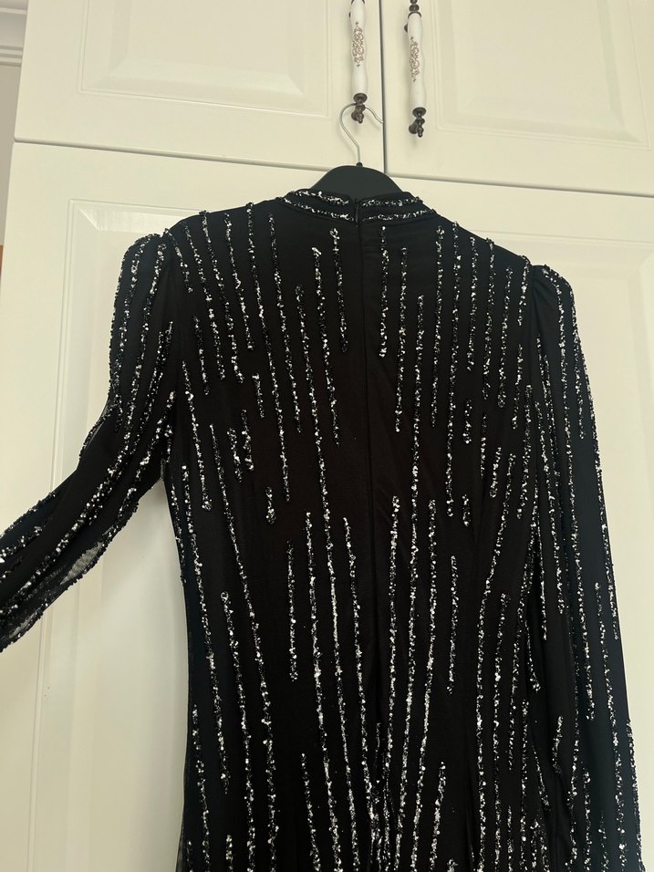 Uzun Kollu Siyah İşlemeli Taşlı Uzun Abiye Elbise - Görsel 5