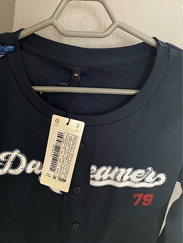 xs Beden lacivert slogan baskılı fitted/ vücuda oturan esnek ribana crop