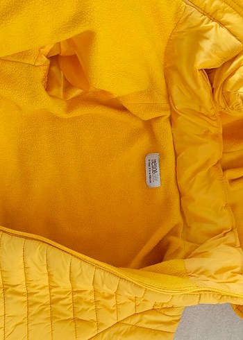 Sarı Kapüşonlu Erkek Çocuk Mont - Görsel 3