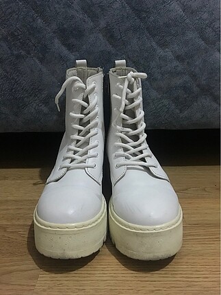 37 Beden beyaz Renk Bot ayakkabı