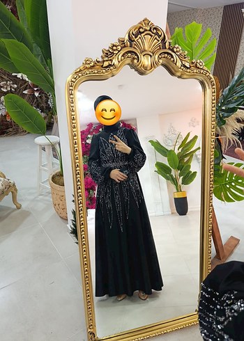 Boncuk İşlemeli Siyah Uzun Kollu Gotik Elbise