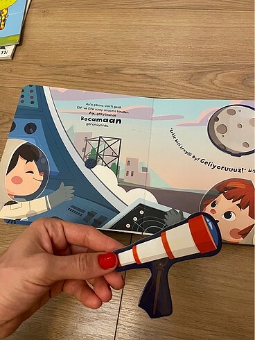 Merhaba Uzay Cırtlı Kitap - Görsel 4