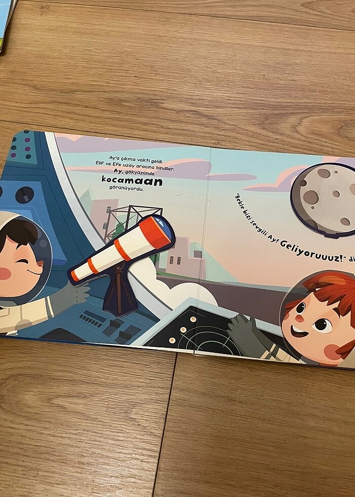 Merhaba Uzay Cırtlı Kitap - Görsel 5