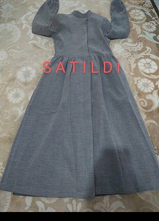 SATILDI. Sadece birkaç kez giyilmiş kaşe kaban