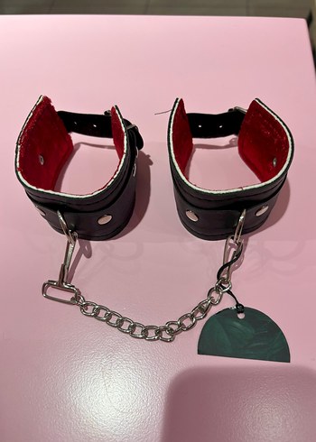 Kırmızı Zincir Detaylı Gotik Kadın El Zinciri - Görsel 6