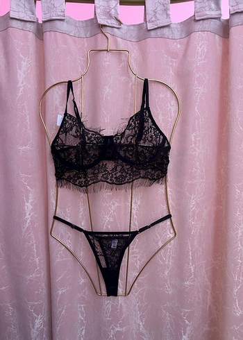 Siyah Nakışlı Gotik Sütyen Takımı - Görsel 6