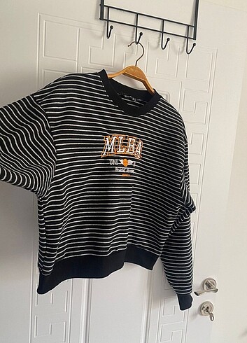 m Beden Sweatshirt 