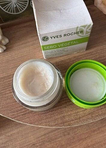  Beden Renk Yves Rocher gözenek sıkılaştırıcı krem 