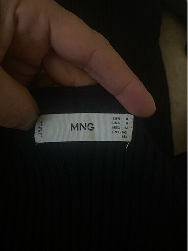 Siyah likralı yandan yırtmaçlı elbise - Görsel 3