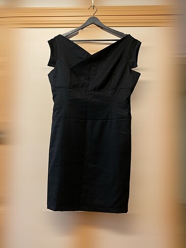 Siyah Elbise - Görsel 2