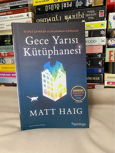 Gece yarısı kütüphanesi