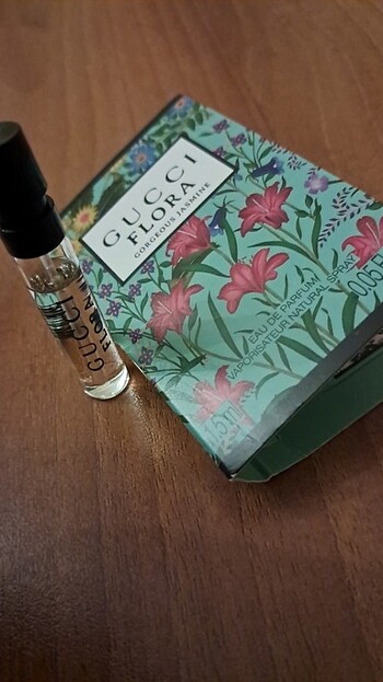 1adet gucci flora gorgeous jasmine eaude parfüm fiyatıdır 