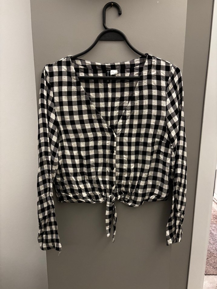 Kadın Siyah Beyaz Kareli V Yaka Gömlek - Görsel 2