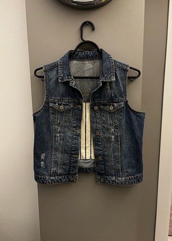 Düğmeli Mavi Kolsuz Denim Ceket - Görsel 2