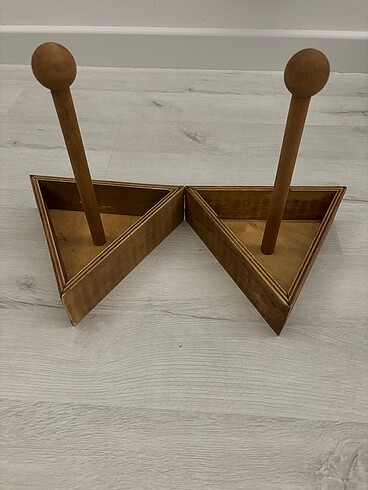 2 adet ahşap sosluk