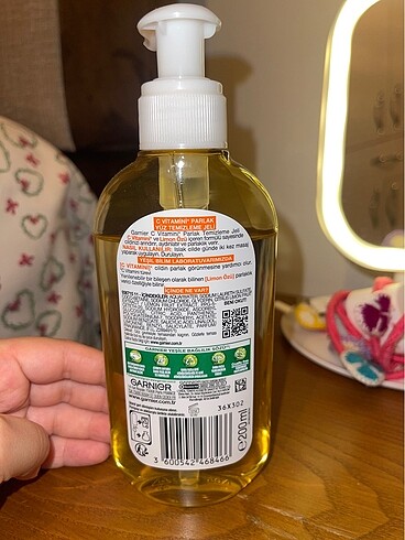 Beden C vitaminli Yüz temizleme jeli