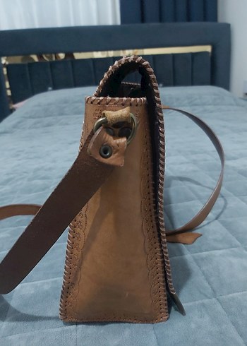 Kahverengi Nakışlı Deri Kadın Çapraz Çanta - Görsel 2