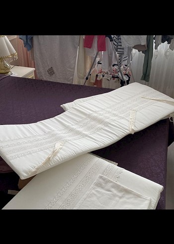 Karaca Home Nakışlı Parlak Beyaz çocuk nevresim takımı