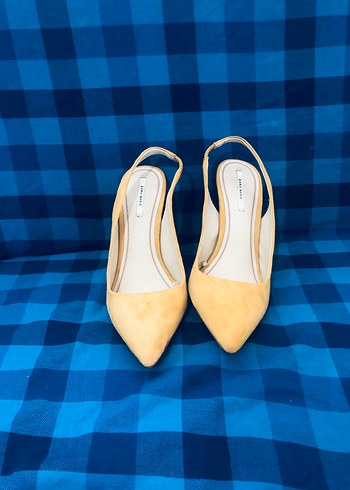 Sarı Süet Bağcıklı Stiletto