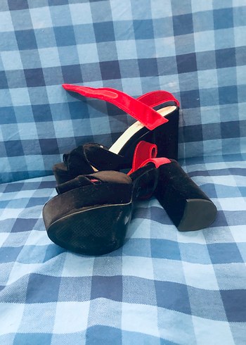 Kırmızı Tokalı Platform Topuklu Kadın Ayakkabı - Görsel 5