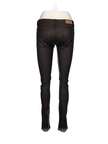 28 Beden PreLoved Jean / Kot %70 İndirimli.