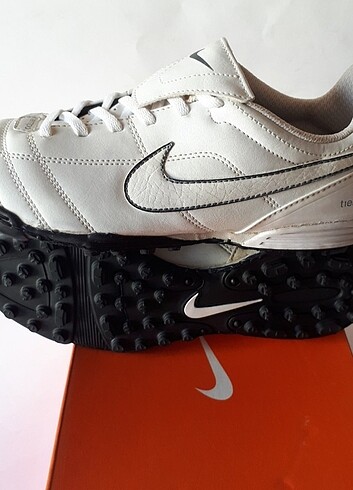Orjinal nike halısaha outlet ürünü 38.5 numara 