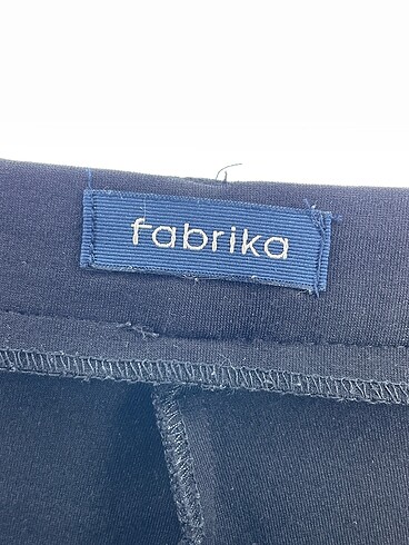 universal Beden siyah Renk Fabrika Kumaş Pantolon %70 İndirimli.