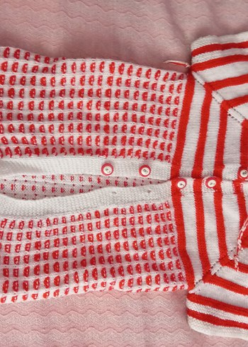 Kısa Kollu Nakışlı Kız yada erkek için uygun yelek - Görsel 2