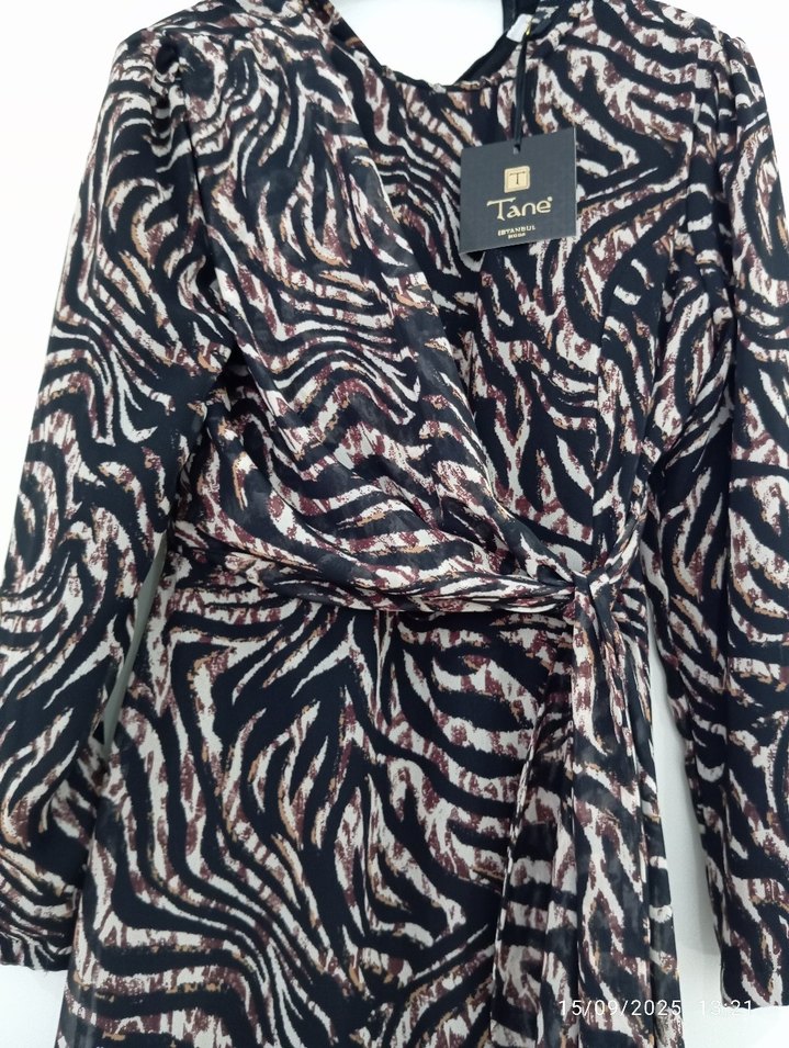 Leopar desenli etiketli elbise - Görsel 2