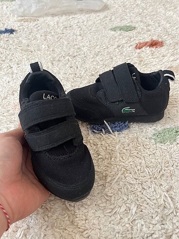 23 Beden siyah Renk Lacoste çocuk ayakkabısı