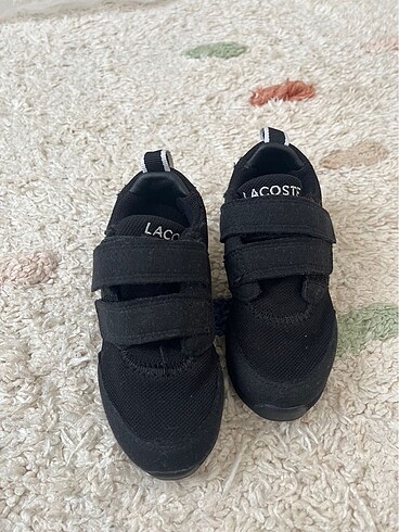 23 Beden Lacoste çocuk ayakkabısı